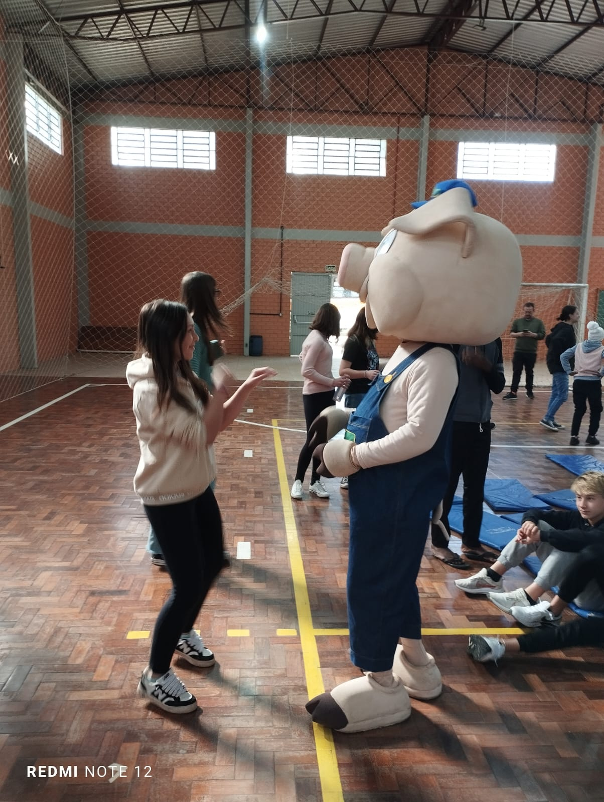 Ourinho visita escolas de São José do Sul