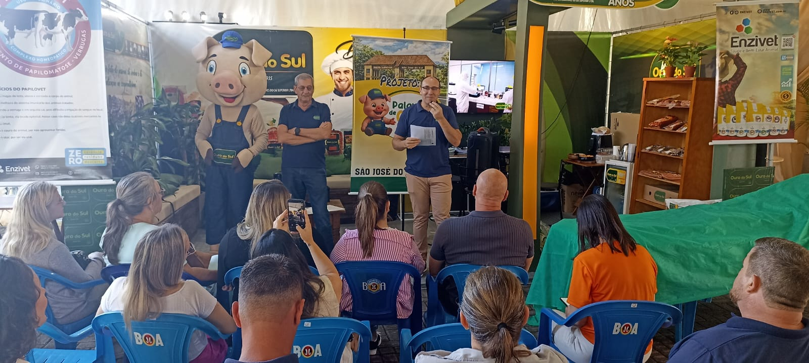 Lançamento do Palavras de Ouro na Guten Fest de São José do Sul